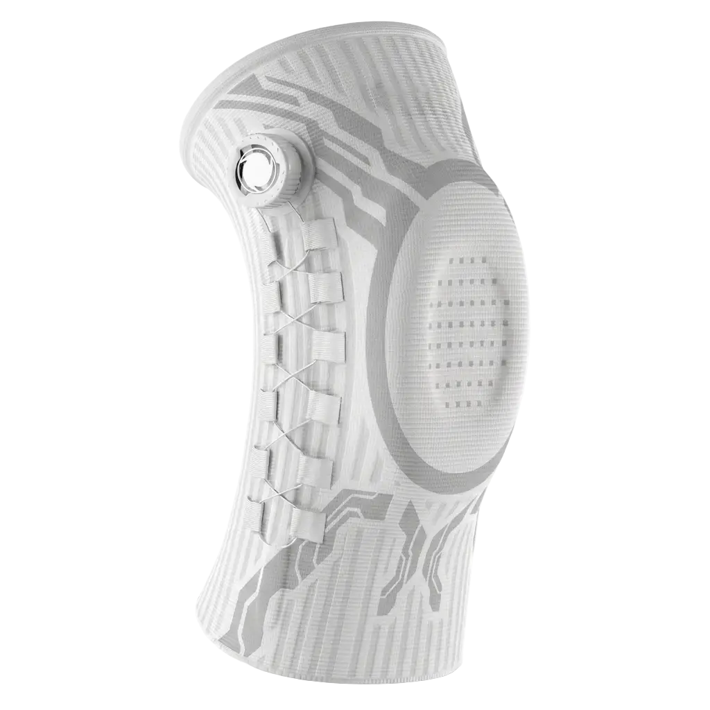 Chipaki knee brace in white